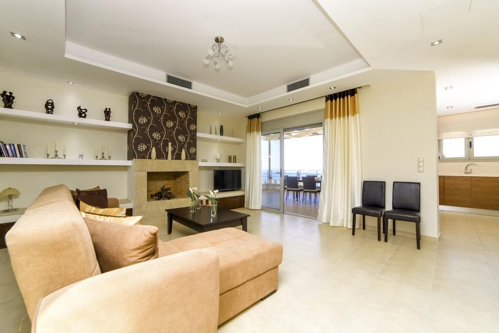 Aroma Villas ヘルソニソス エクステリア 写真